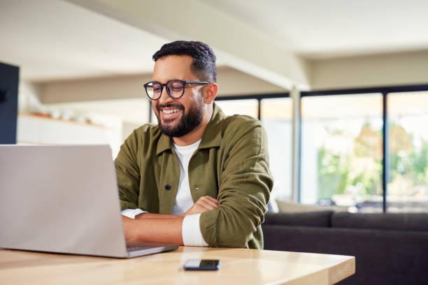 Destaque-se na Internet: Como um Guia Comercial Local pode impulsionar seu negócio local