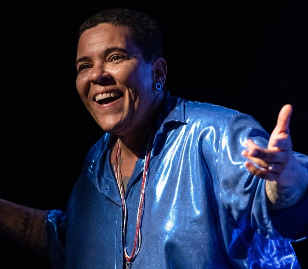 Micha & Banda faz show gratuito na estreia do Folia Libertária