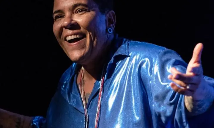 Micha & Banda faz show gratuito na estreia do Folia Libertária