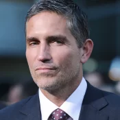 Filme do Bolsonaro: quais atores vão viver Jair, Flávio, Carlos e Eduardo