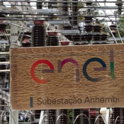 Governos vão acionar agência para romper contrato com Enel