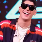 Juiz suspende shows com cachês milionários em cidade de prefeito preso por corrupção