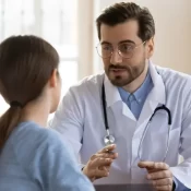 Ministério da Saúde amplia prazo de vacinação contra HPV para jovens de 15 a 19 anos até 2026