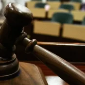 'OAB Que se dane', diz juíza que expulsou advogados de sessão