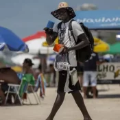 Rio inicia credenciamento de ambulantes para o carnaval de rua 2026