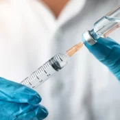 São Paulo abre vacinação para grávidas contra vírus que causa bronquiolite