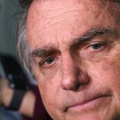 Termina cirurgia de Bolsonaro para bloquear nervo diafragma