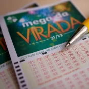 Confira as dezenas sorteadas da Mega da Virada 2025