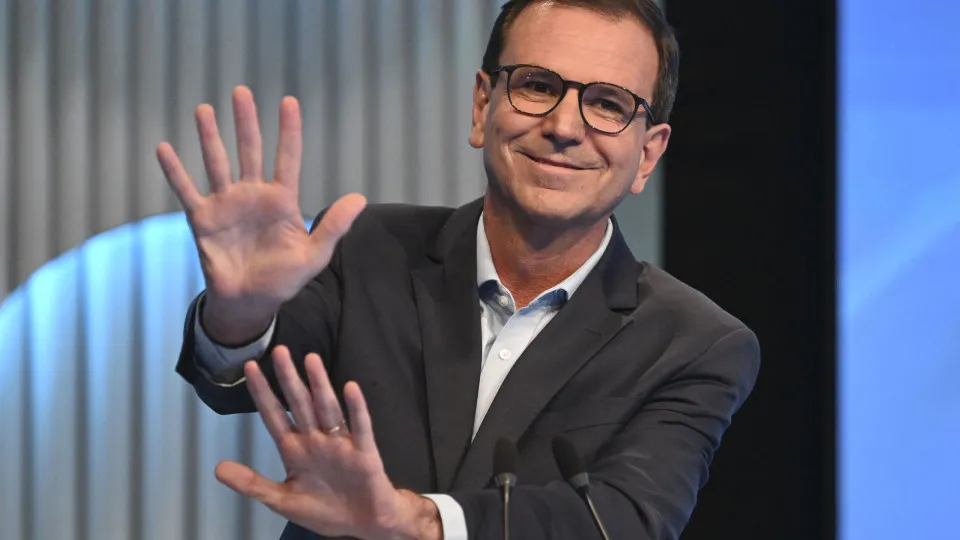 Eduardo Paes confirma próximo megashow em Copacabana para 2 de maio