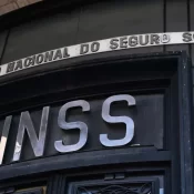 INSS fechará agências por 3 dias, e sindicato fala em pressão