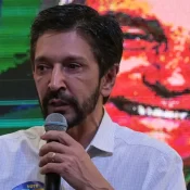 Justiça nega pedido de Nunes para suspensão de prazo para regular mototáxi em SP