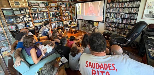 Kleber Mendonça mostrou como assistiu à lista de indicados ao Oscar