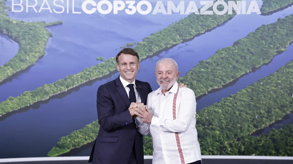 Lula e Macron concordam em reforçar cooperação policial na Amazônia