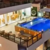 Mãe e filho morrem eletrocutados em piscina de pousada de luxo em Maragogi, aponta laudo