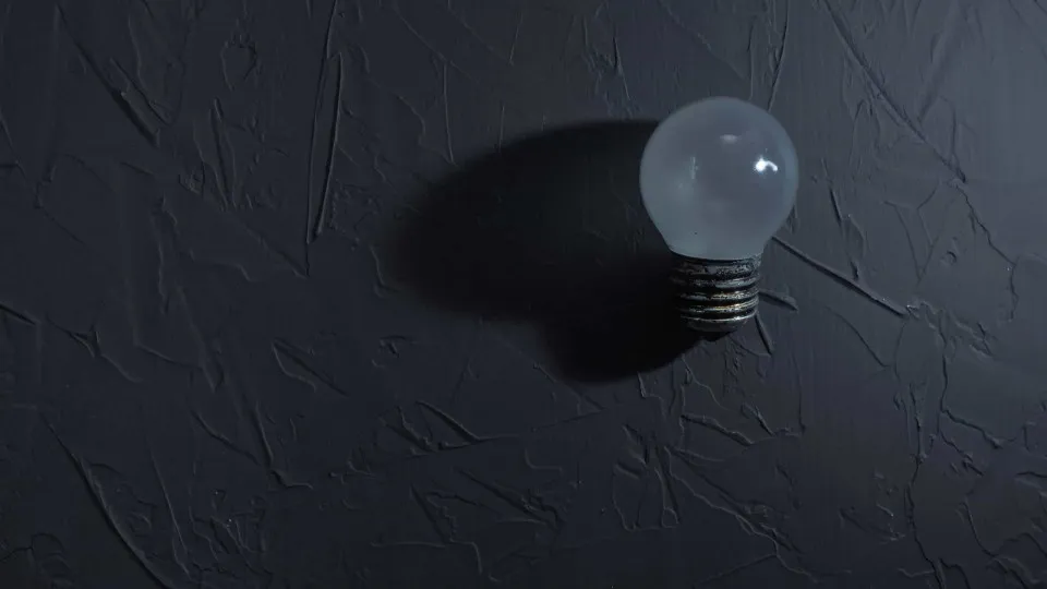 Mais de 50 mil imóveis permanecem sem energia em SP; chuva causa estragos na capital e litoral