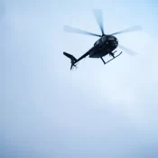 Três pessoas morrem em queda de helicóptero no Rio de Janeiro