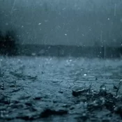 Ventos de 95 km/h derrubam estrutura de festa universitária no interior de SP; um homem morreu