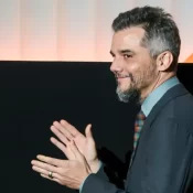 Wagner Moura recebe prêmio dos críticos de Nova York por 'O Agente Secreto'