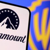 Paramount faz oferta