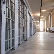 Adolescente é liberado e homem de 30 anos vira principal suspeito