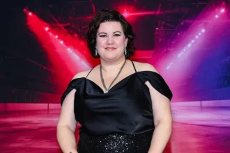 Autora Rachel Reid adia livro após piora de sintomas de Parkinson