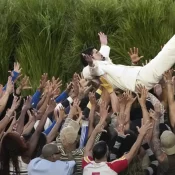 Bad Bunny faz shows de 'Debí Tirar Más Fotos' em SP; veja agenda da semana