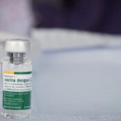 Butantan antecipa entrega de 1,3 mi de vacinas contra dengue ao SUS