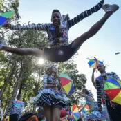 Galo da Madrugada leva Carnaval pernambucano para SP