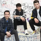 Jonas Brothers anunciam show em São Paulo em maio