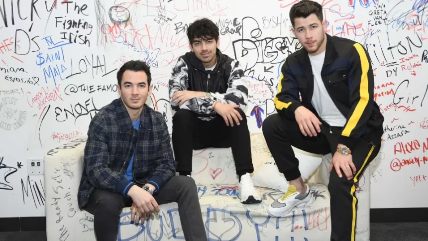 Jonas Brothers anunciam show em São Paulo em maio