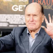 Onde ver filmes de Robert Duvall, como 'O Poderoso Chefão', no streaming