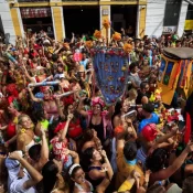 Rio espera receber 6,8 milhões de foliões apenas em blocos de rua