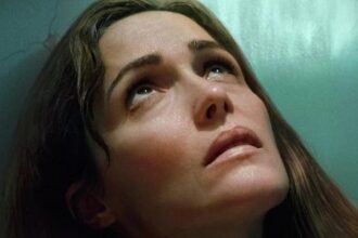 Rose Byrne interpreta a mãe rodeada de problemas em