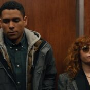 Série da Netflix transforma viagem no tempo em uma história perfeita