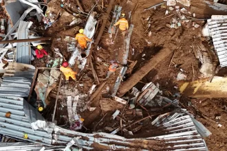 Sobe para 49 número de mortos em Juiz de Fora e Ubá