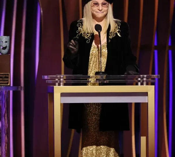 Barbra Streisand, de 'Nasce Uma Estrela', receberá Palma de Ouro honorária em Cannes