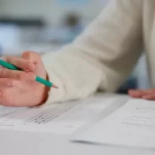 Brasil atinge meta com 66% das crianças alfabetizadas em idade certa