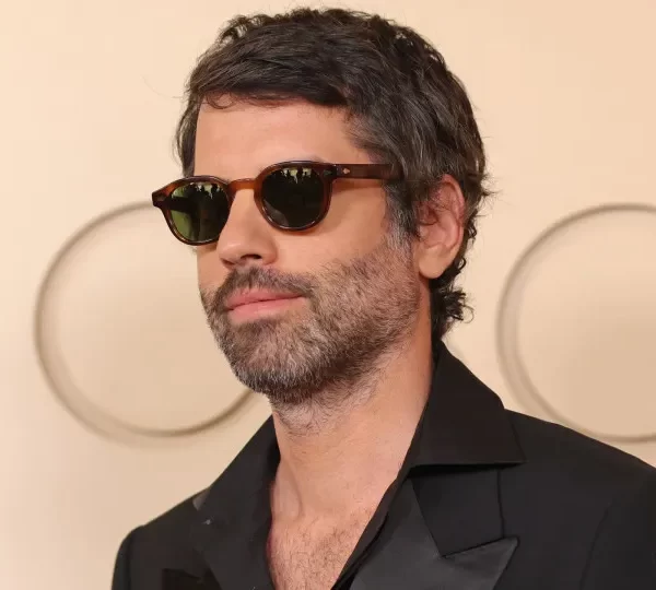 Brasileiro Adolpho Veloso fica sem Oscar de fotografia, que vai para 'Pecadores'