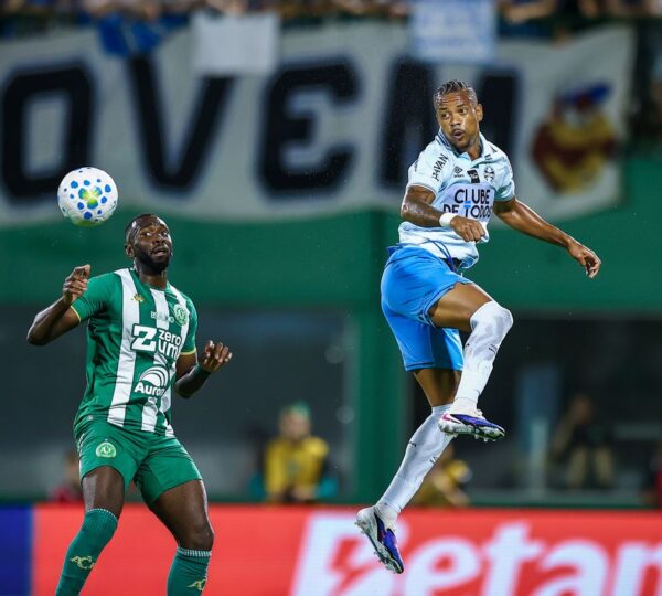 Brasileiro: Chapecoense e Grêmio ficam no empate de 1 a 1