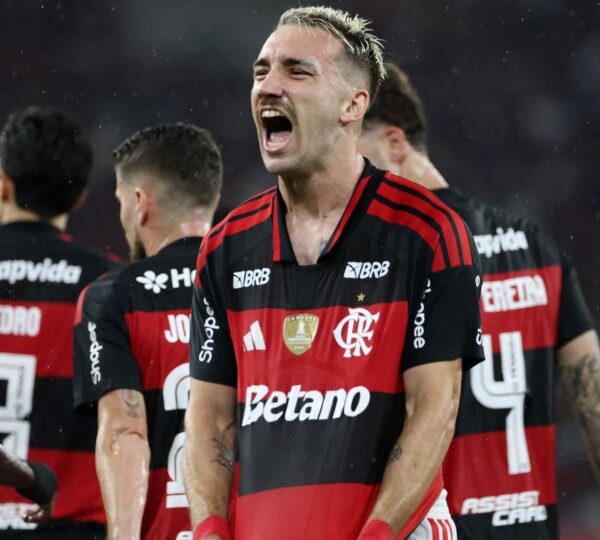 Flamengo derrota Remo por 3 a 0 e entra no G4 do Brasileiro