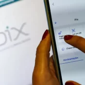 Golpe troca dados na hora de colar Pix e desvia dinheiro sem deixar rastro