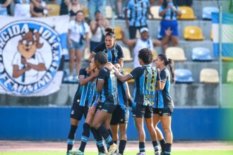 Grêmio supera Internacional por 2 a 1 no Brasileiro Feminino