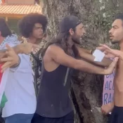 Israelenses tentam agredir manifestantes pró-Palestina na Bahia; vídeo