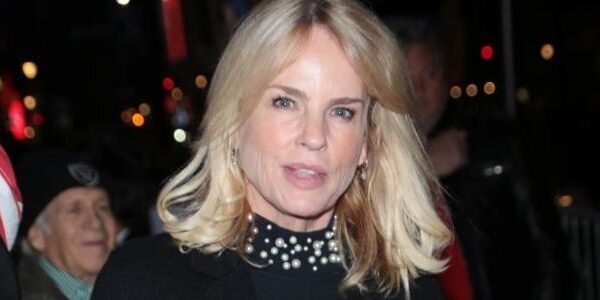 Jennifer Runyon participou de