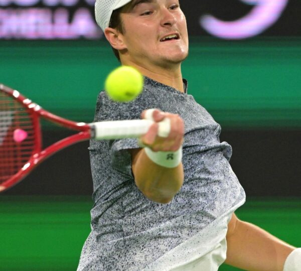 João Fonseca deixa Indian Wells mais confiante, após embate com Sinner