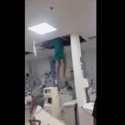 Paciente tenta fugir pelo teto de hospital e despenca em enfermaria no RJ