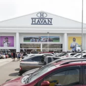 TST condena lojas Havan por racismo recreativo contra ex-funcionária