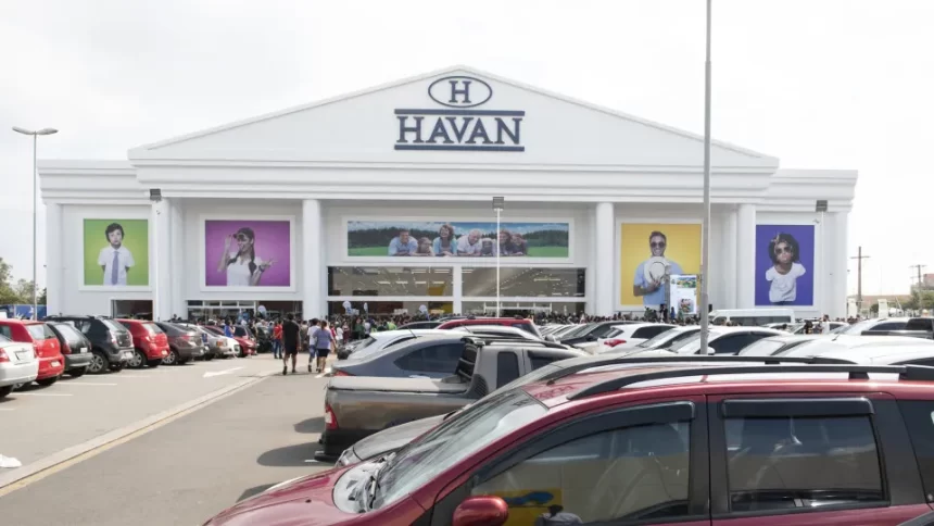 TST condena lojas Havan por racismo recreativo contra ex-funcionária