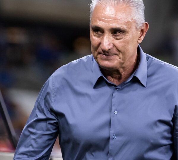 Tite é demitido do Cruzeiro após empate com Vasco no Brasileirão