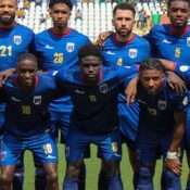 Tubarões Azuis nadam contra a corrente rumo à Copa 2026